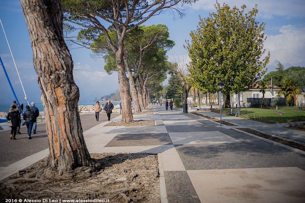 Lazise lago