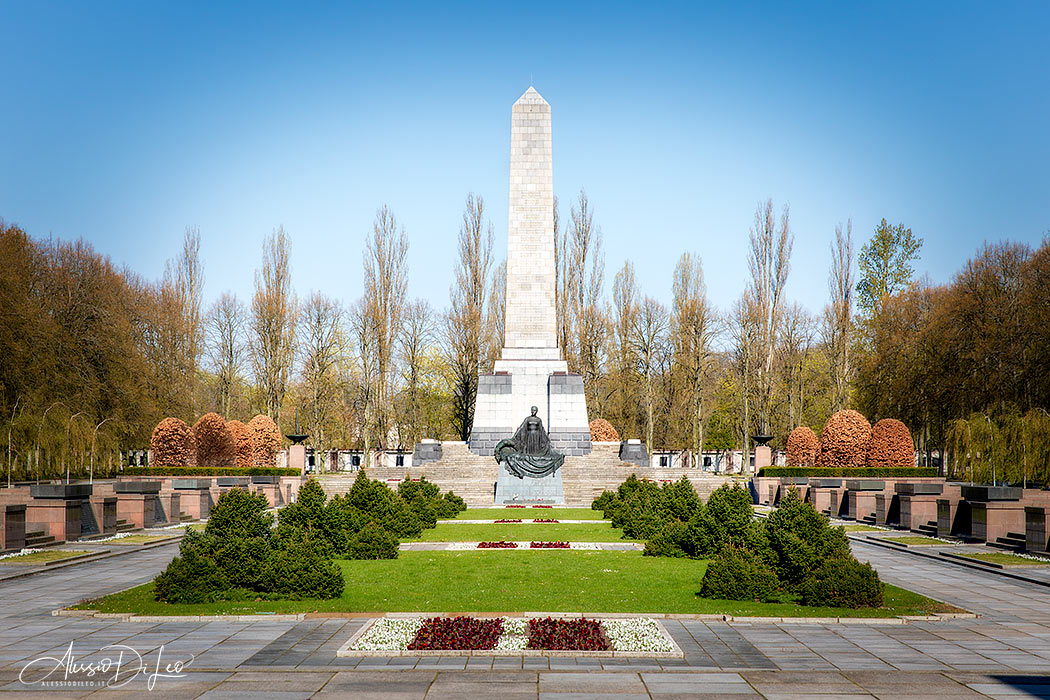 Memoriale sovietico Schonholzer Heide